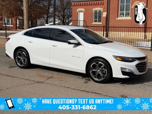 Used 2021 Chevrolet Malibu LT image 1