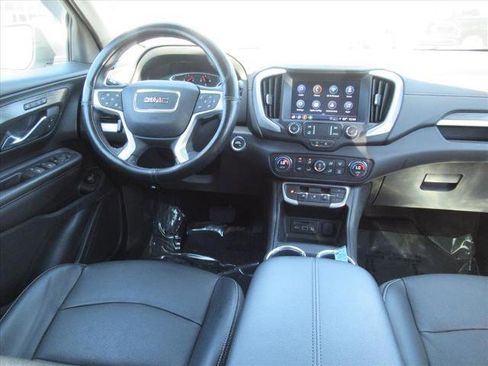 Used 2023 GMC Terrain SLT AWD/4WD image 13