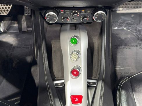 Used 2016 Ferrari California T image 28