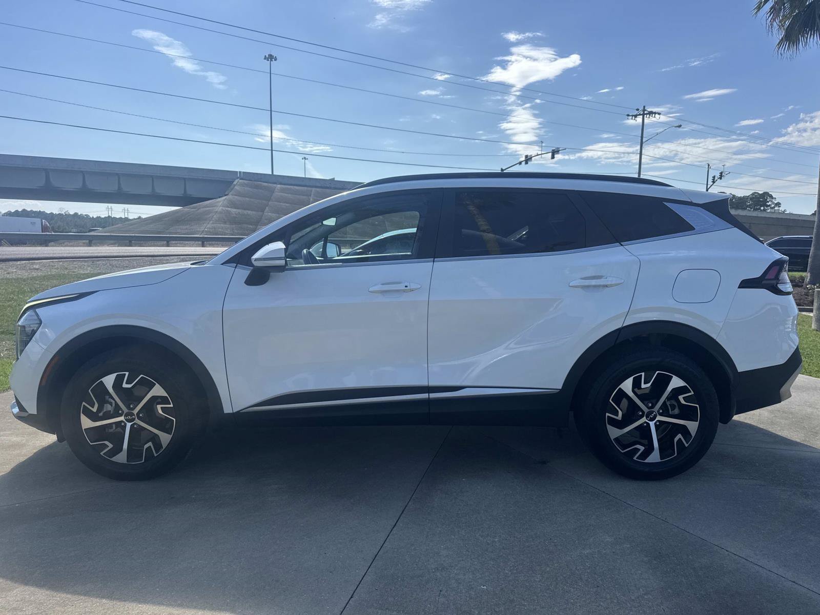Used 2024 Kia Sportage EX w/ EX Premium Package AWD/4WD image 9