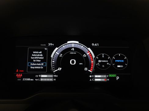 Used 2025 Toyota Tundra Platinum AWD/4WD image 34