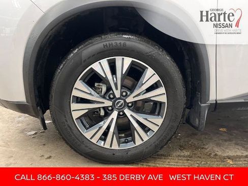 Certified 2023 Nissan Rogue SV w/ SV Premium B Package AWD/4WD image 12