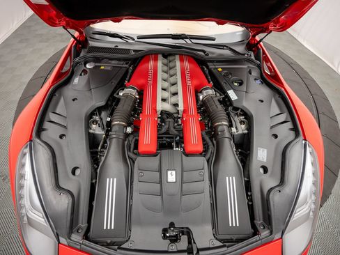 Used 2016 Ferrari F12 Berlinetta RWD image 41