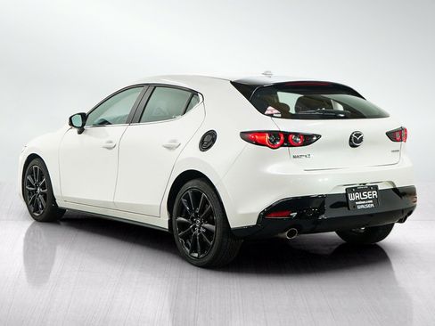 Used 2020 MAZDA MAZDA3 Hatchback w/ Premium Package FWD image 3