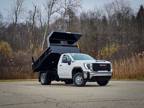 New 2026 GMC Sierra 3500 Pro w/ Convenience Package AWD/4WD image 3