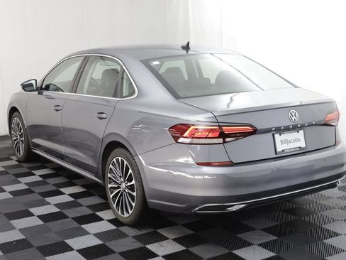 Used 2022 Volkswagen Passat 2.0T FWD image 15