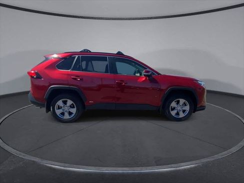 Certified 2025 Toyota RAV4 XLE AWD/4WD image 9