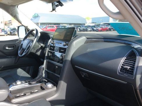 Used 2024 INFINITI QX80 Luxe AWD/4WD image 41