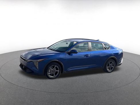 Used 2025 Kia K4 LXS image 8