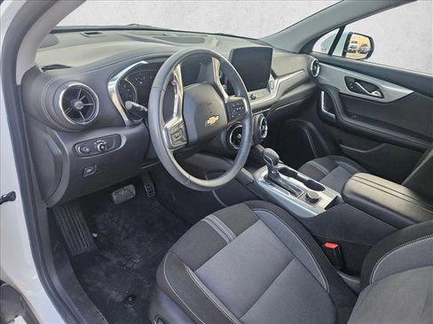 Used 2023 Chevrolet Blazer LT image 15