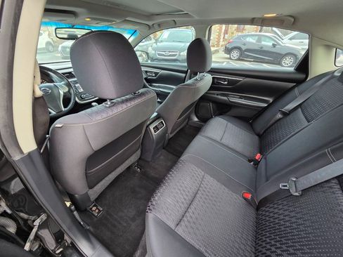 Used 2016 Nissan Altima 2.5 SV w/ Convenience Package image 15