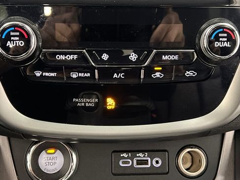 Used 2024 Nissan Murano SV image 48