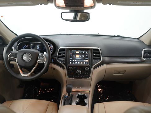 Used 2017 Jeep Grand Cherokee Limited image 13