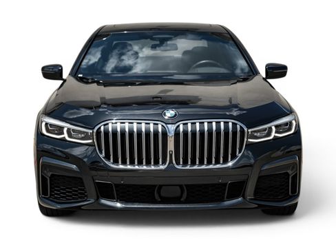 Used 2020 BMW 750i xDrive w/ Executive Package AWD/4WD image 5