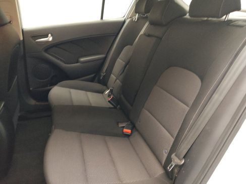 Used 2017 Kia Forte LX FWD image 18
