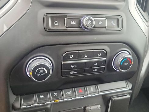 Certified 2022 Chevrolet Silverado 1500 Custom image 30