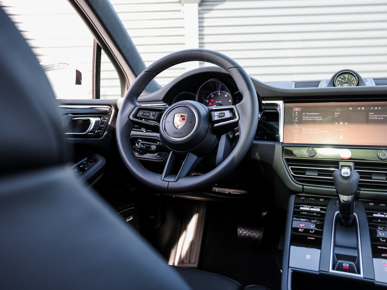 Certified 2026 Porsche Macan AWD/4WD image 26