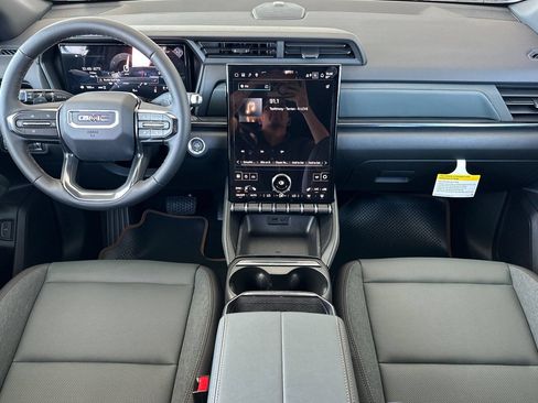 New 2026 GMC Terrain AT4 w/ Technology Package II AWD/4WD image 12