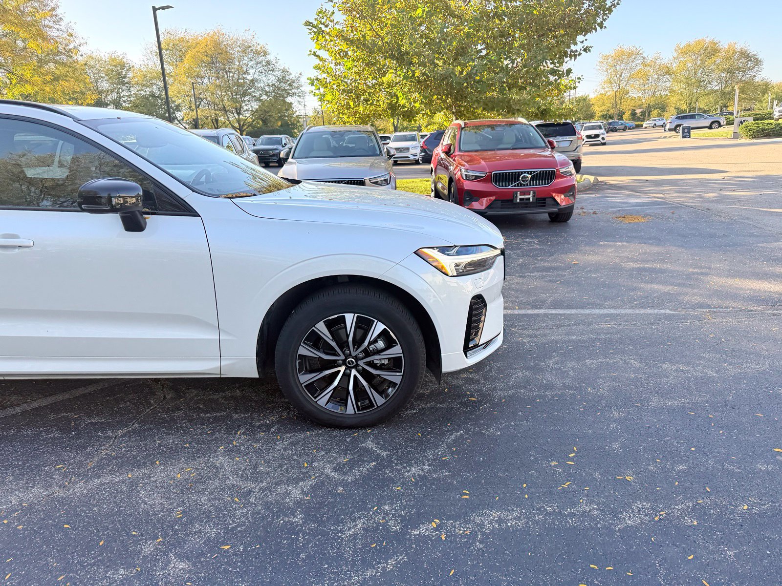 Used 2025 Volvo XC60 B5 Core w/ Protection Package Premier AWD/4WD image 11