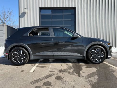 Used 2022 Hyundai Ioniq 5 SE image 4