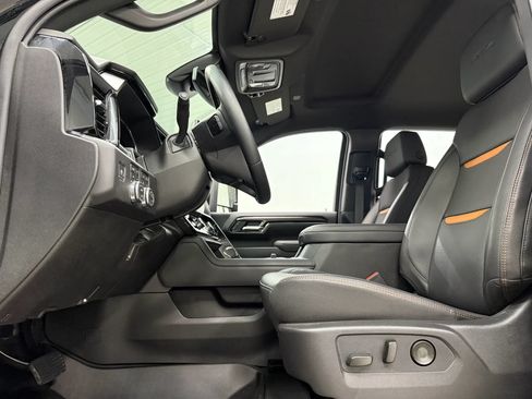 Used 2026 GMC Sierra 2500 AT4 AWD/4WD image 15