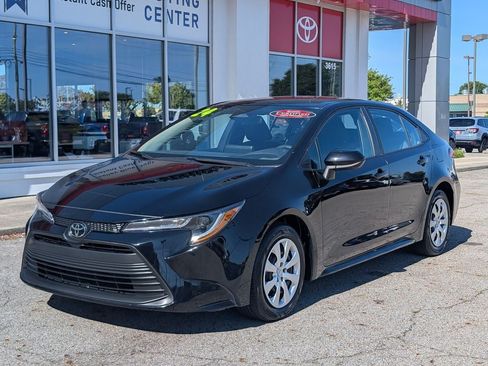 Certified 2024 Toyota Corolla LE FWD image 3