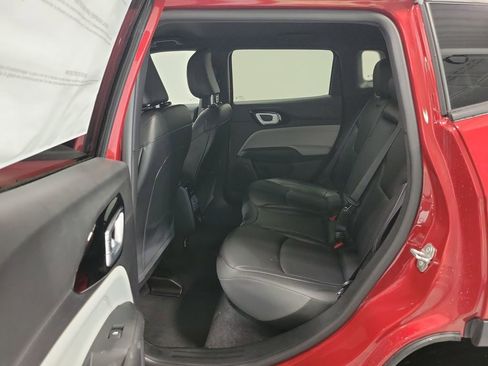 New 2026 Jeep Compass Limited image 8