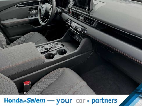 New 2025 Honda Pilot Sport image 17