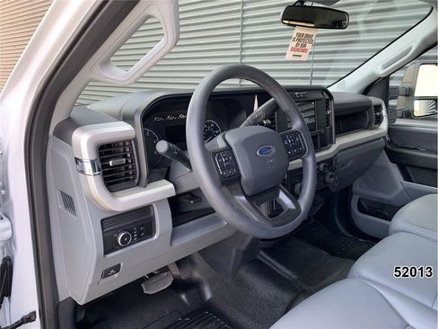 Used 2025 Ford F550 4x4 Crew Cab image 23