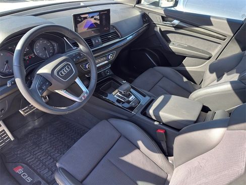 Used 2024 Audi SQ5 Premium image 11