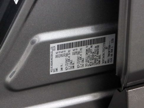 Used 2024 Nissan Rogue S FWD image 31
