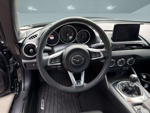 Used 2022 MAZDA MX-5 Miata Grand Touring w/ Weather Package RWD image 27