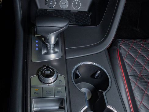 Used 2024 Genesis G70 3.3T Advanced w/ Sport Prestige Package image 19