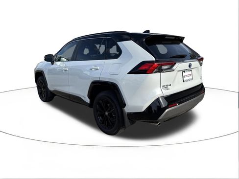 Used 2024 Toyota RAV4 XSE AWD/4WD image 5