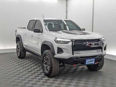 Used 2023 Chevrolet Colorado ZR2 w/ ZR2 Convenience Package III image 8