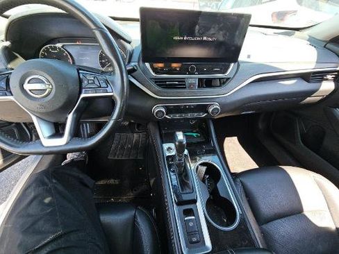 Used 2023 Nissan Altima 2.5 SL FWD image 16
