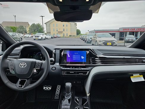 Certified 2026 Toyota Camry SE w/ Convenience Package FWD image 10