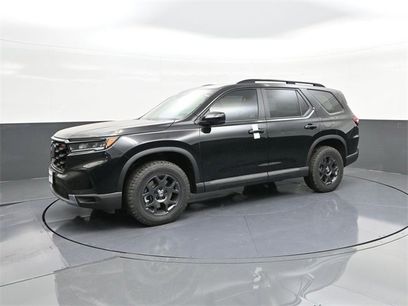 New 2025 Honda Pilot TrailSport