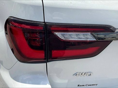 Used 2023 INFINITI QX80 Premium Select w/ Cargo Package AWD/4WD image 23