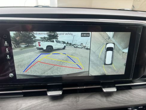 Used 2024 Kia Carnival SX FWD image 73