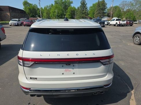 Used 2025 Lincoln Aviator AWD w/ Equipment Group 101A image 5