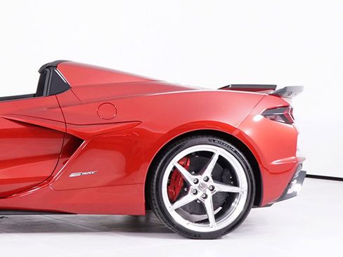 Used 2025 Chevrolet Corvette E-Ray w/ Chrome Exterior Badge Package image 14