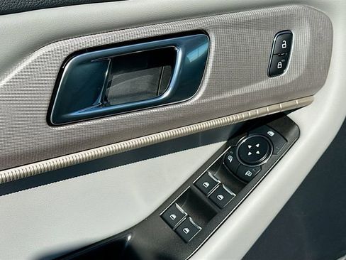 New 2026 Ford Explorer Active w/ Active Comfort Package image 13