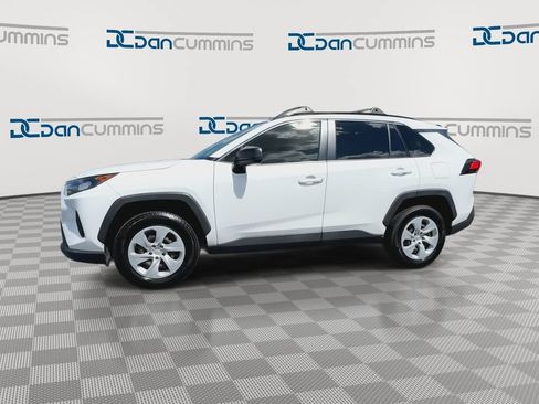 Used 2019 Toyota RAV4 LE AWD/4WD image 5