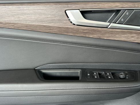 New 2026 Volkswagen Atlas SEL image 10