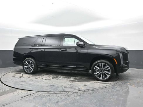 New 2026 Cadillac Escalade ESV Sport image 8