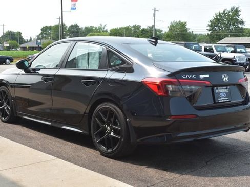 Used 2024 Honda Civic Sport image 13