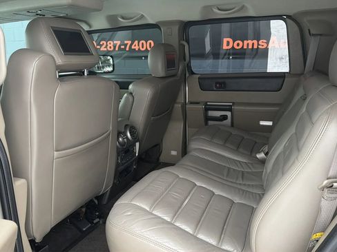 Used 2003 HUMMER H2 w/ Preferred Equipment Group image 16
