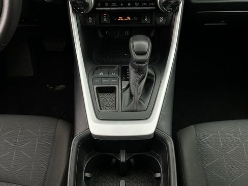 Used 2025 Toyota RAV4 XLE image 15