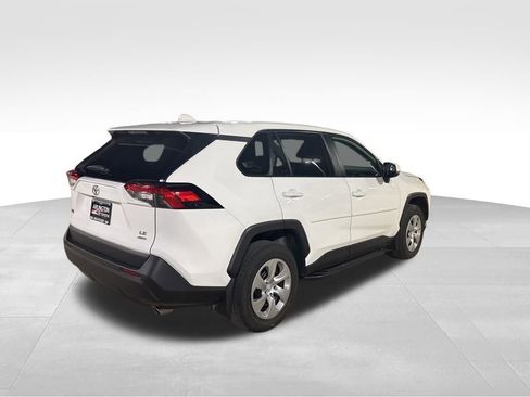 Used 2024 Toyota RAV4 LE image 4